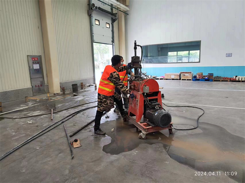 金平厂房地面下沉塌陷注浆加固施工